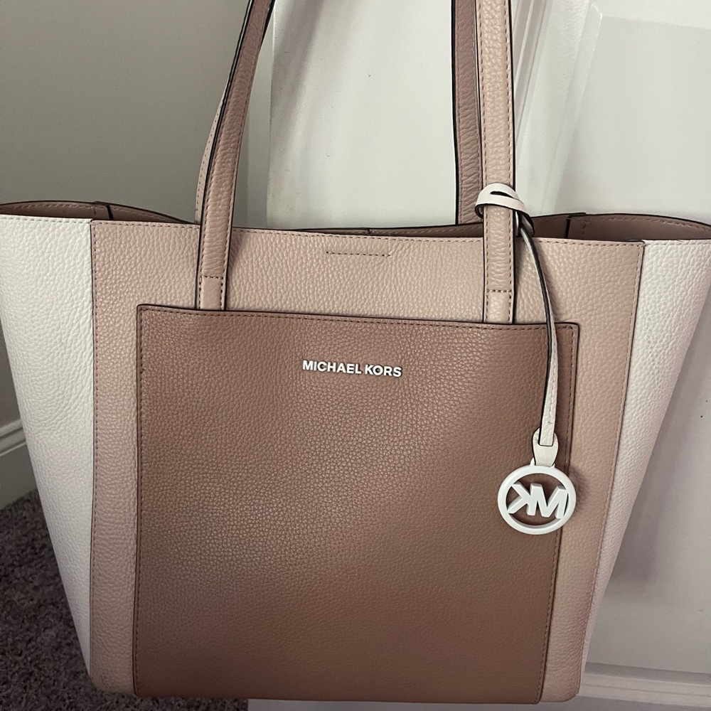 Michael kors tote dusty pink multi color